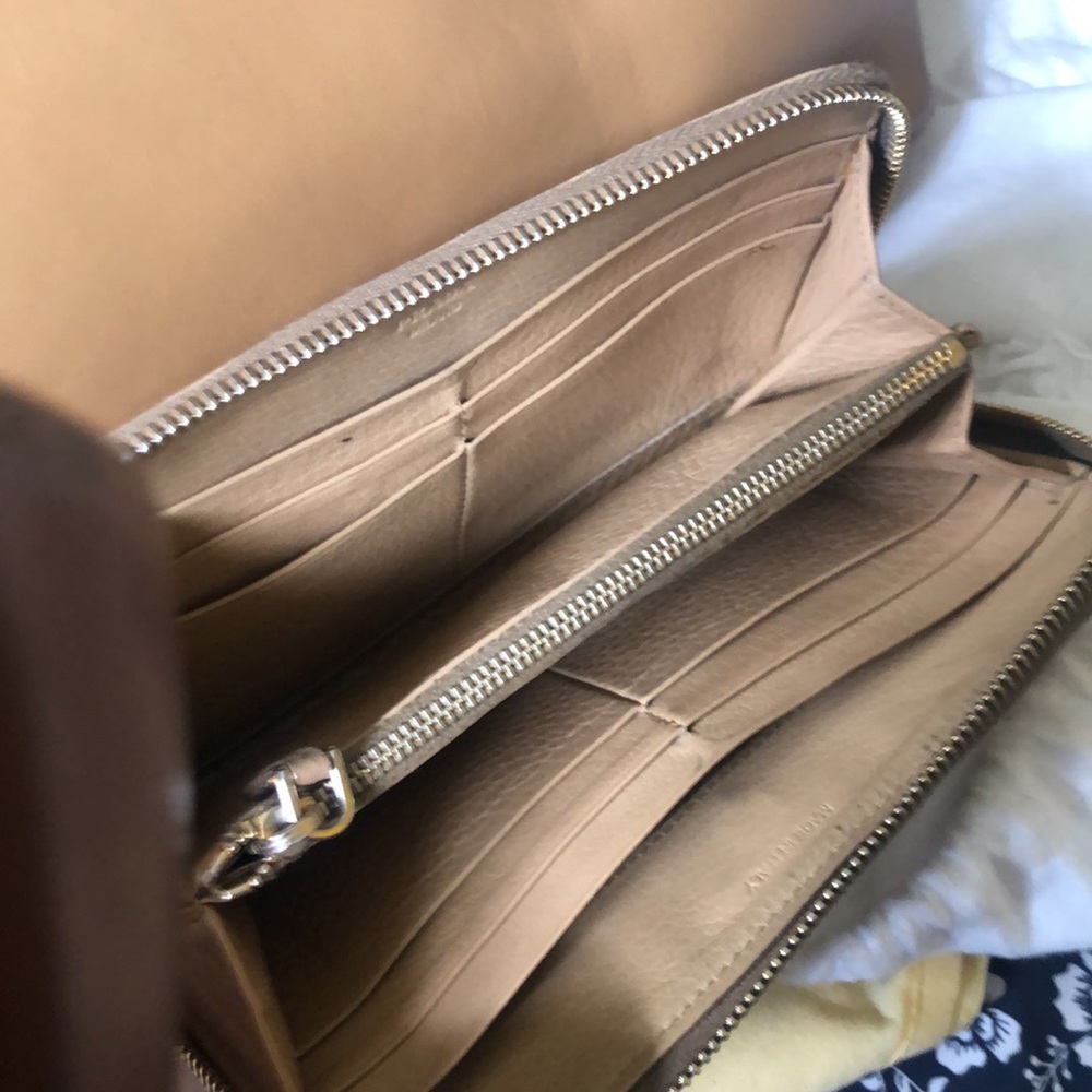 Prada nude/tan color very soft leather and with matching wallet tan leather. - Picture 8 of 8